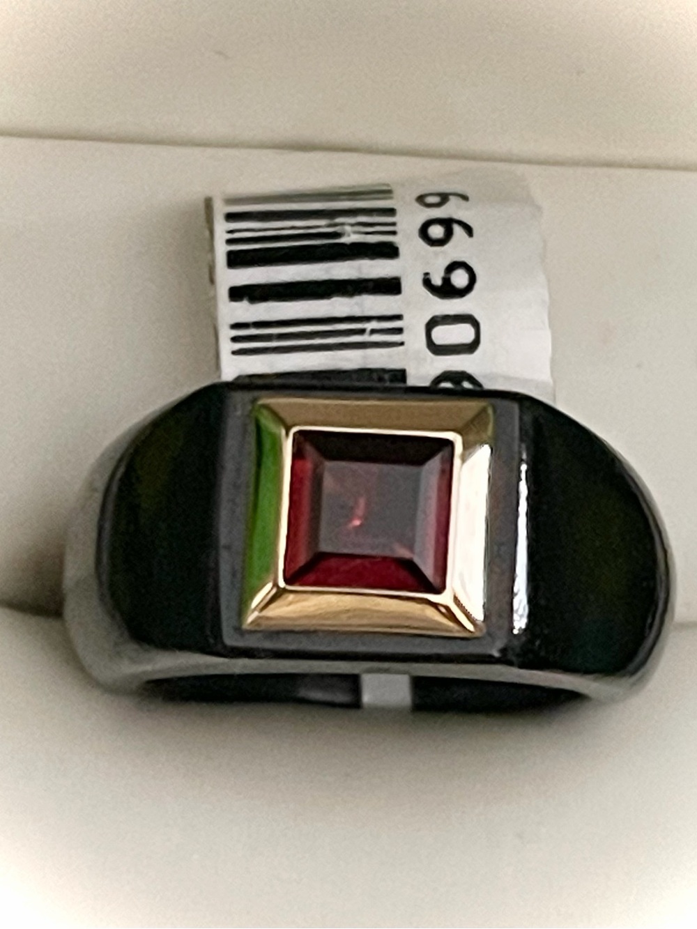 NWT Ring BLACK JADE 14k Gold & Princess Cut Garnet Size 6 Never Worn - Picture 8 of 10